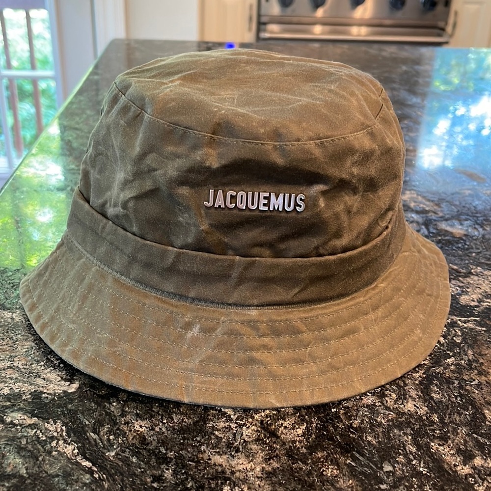 Jacquemus Bucket Hat Like New